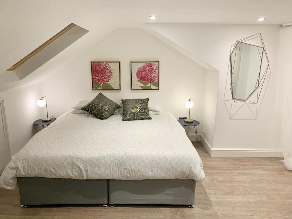 פינצ'לי Large 3 Bedroom Modern Apartment Close To Central London מראה חיצוני תמונה
